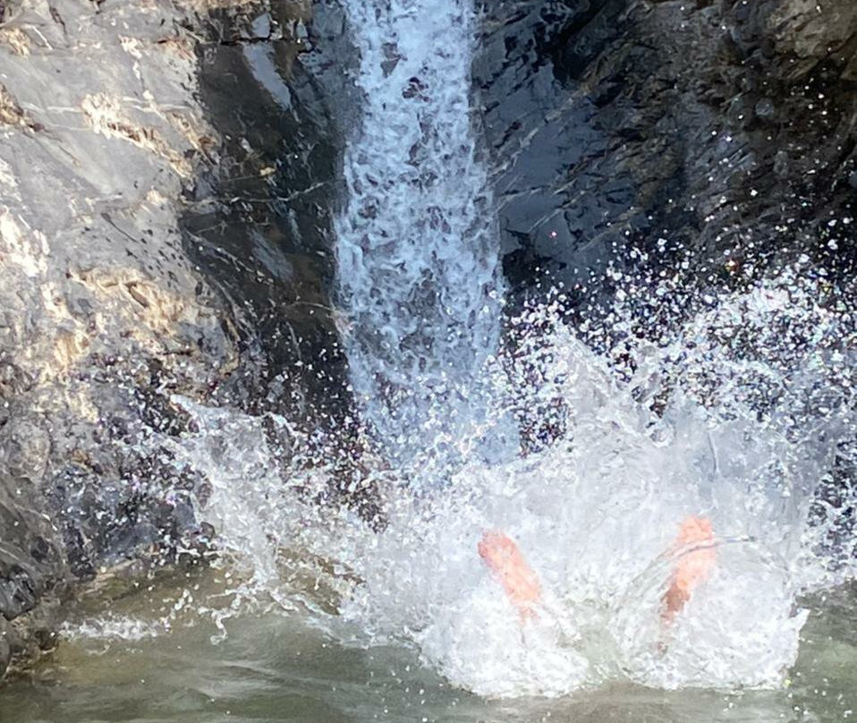 Summit River Lodge at Brigand's Bend主图