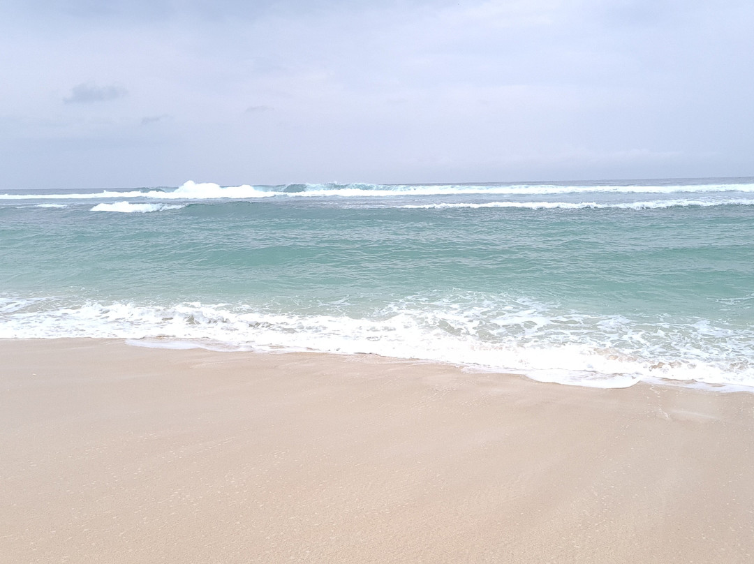 Melasti Beach景点图片