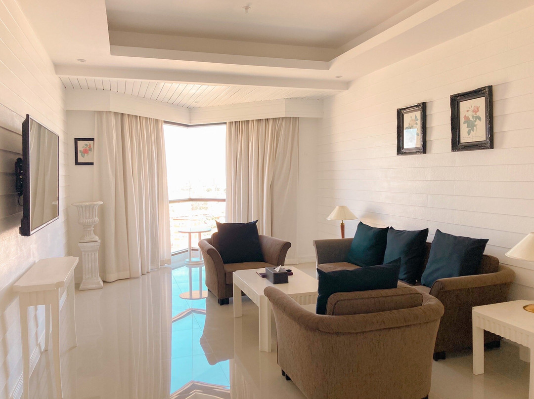 纳帕莱酒店主图