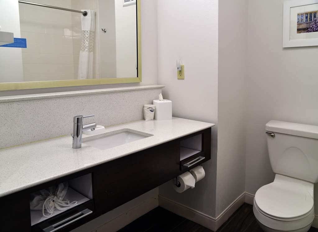 沃特伯里希尔顿恒庭酒店主图