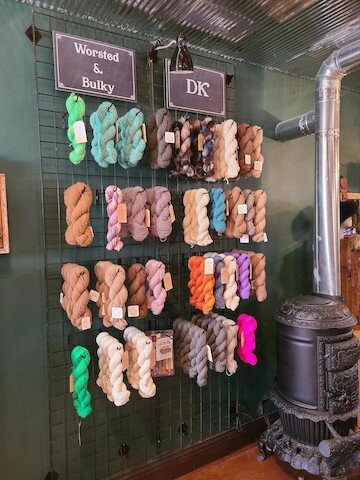 Chickadee Hill Alpacas Yarn Boutique and Farm-Rushville必去景点