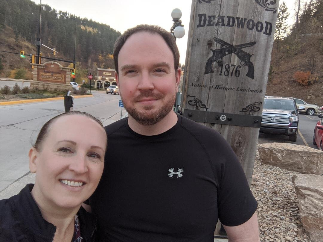 第一黄金酒店主图