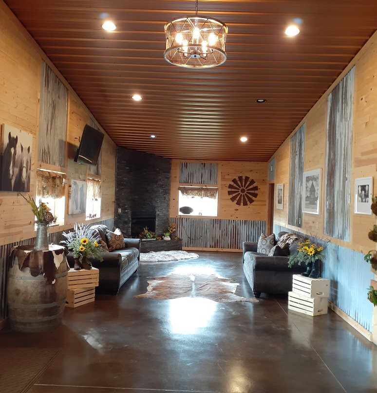 Big Horse Inn & Suites主图