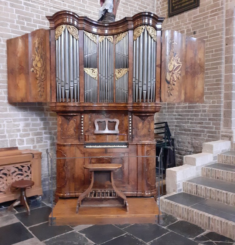 Michaelskerk Oosterland-Den Oever必去景点