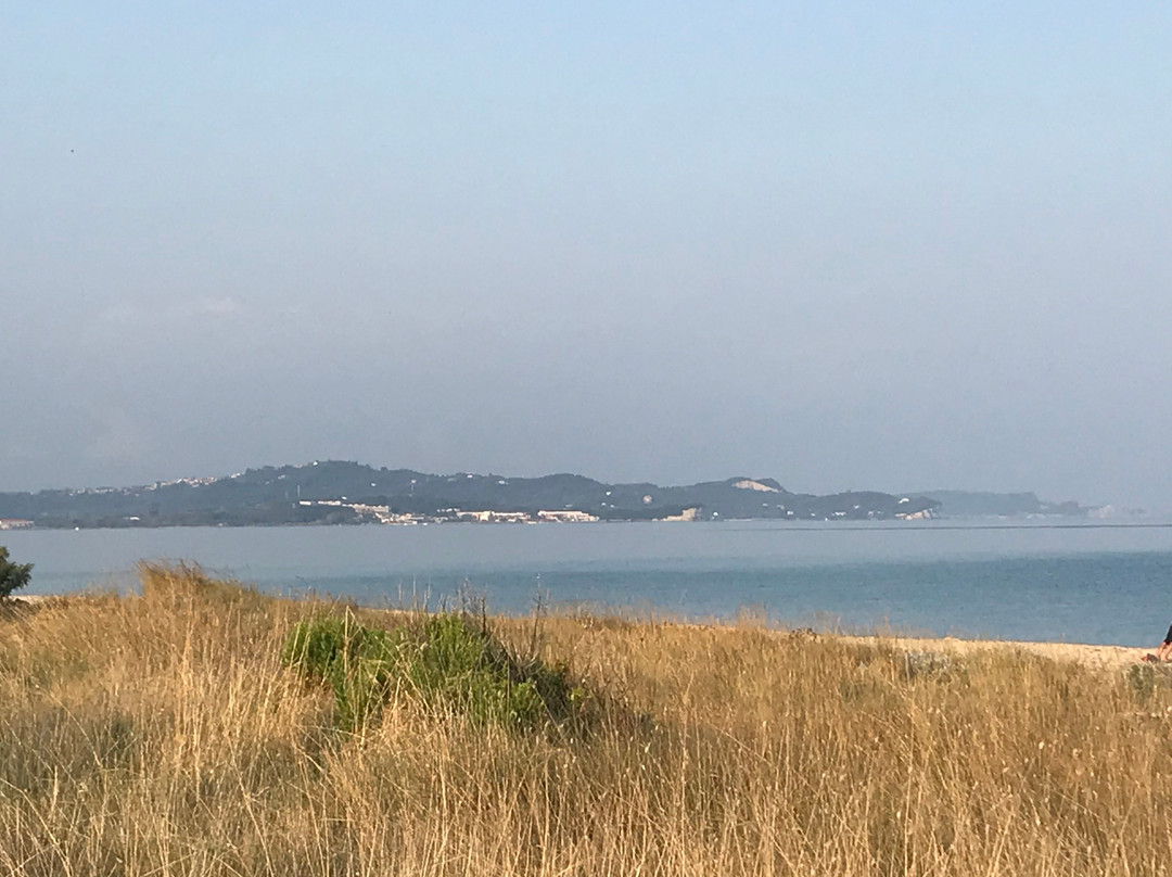 Almyros Beach-Acharavi必去景点