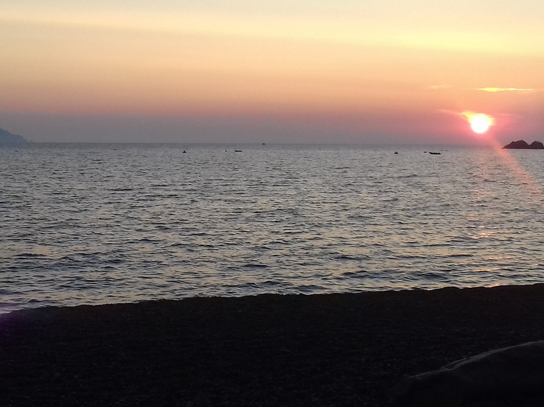 Plage de Bussaglia-Serriera必去景点