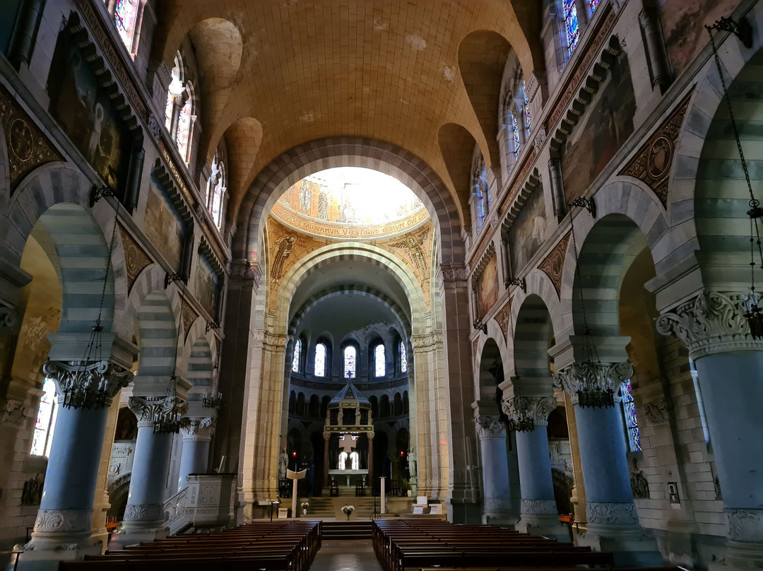 Basilique Saint-Ferjeux景点图片