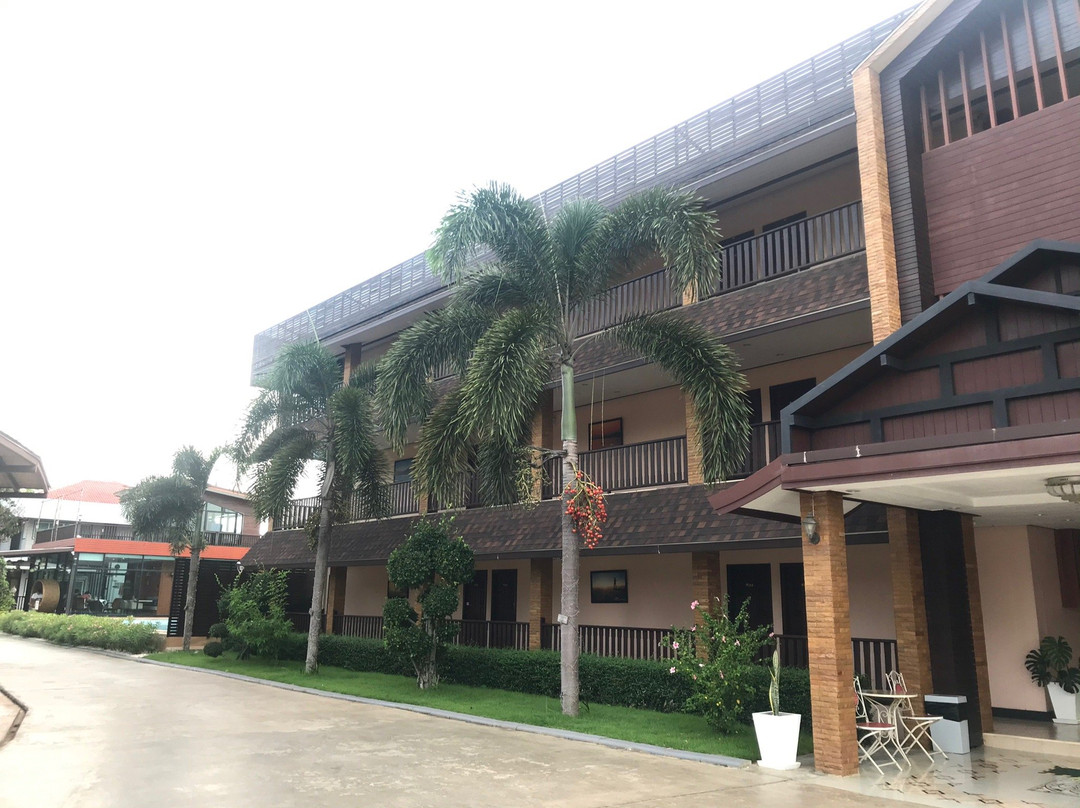 AU Place Hotel主图