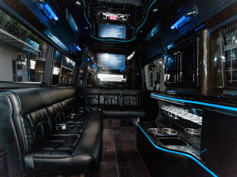 Burton Transit-达拉斯必去景点