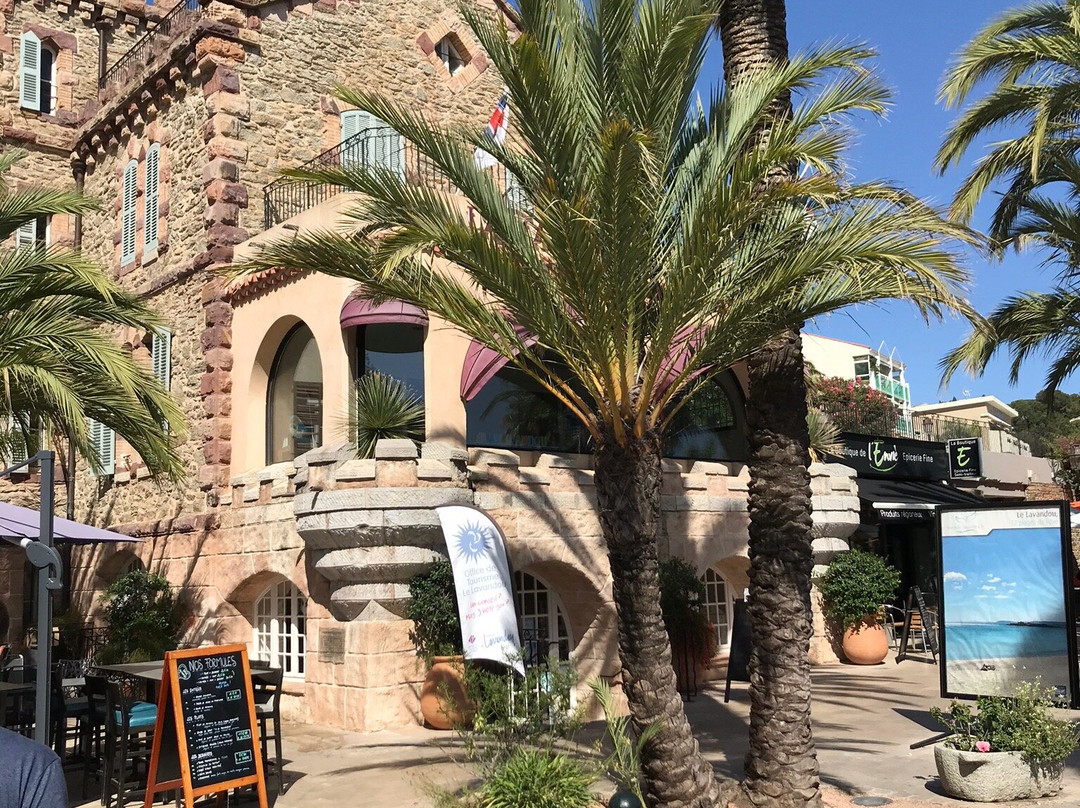 Office de Tourisme du Lavandou-莱拉旺杜必去景点