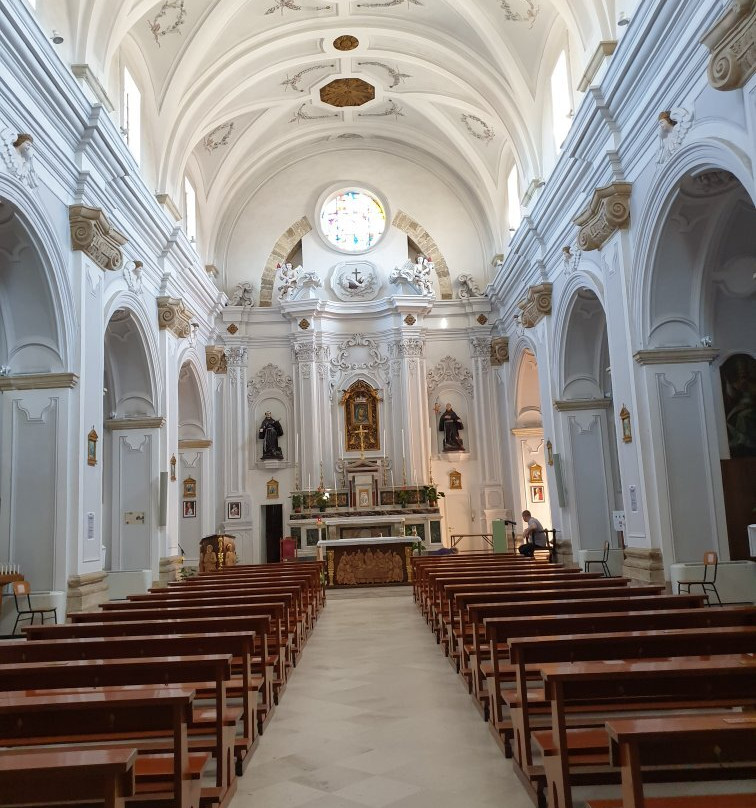 Chiesa di Santa Maria-Banzi必去景点
