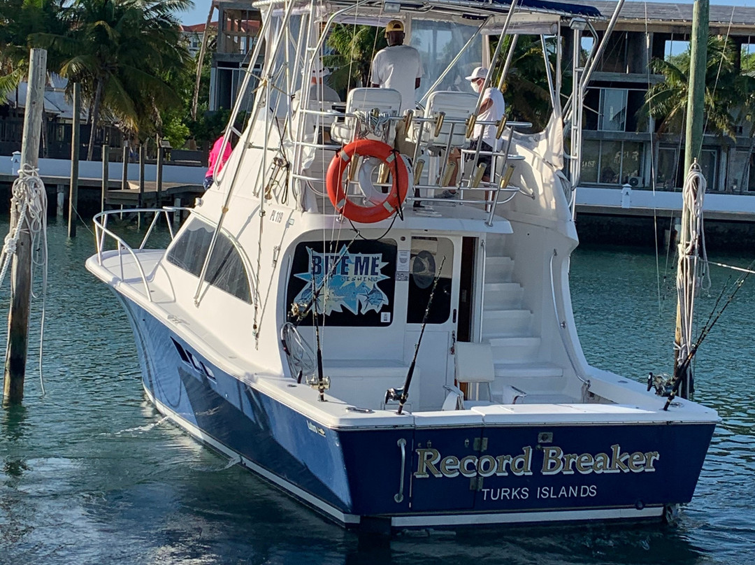 BITE ME Sport Fishing-Turtle Cove必去景点