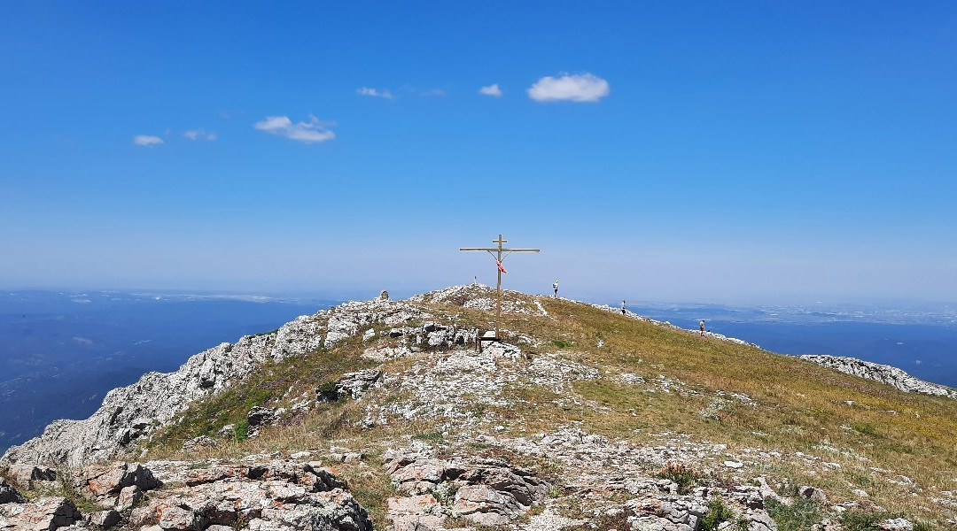 Mountain Massif Chatyr-Dag-克里米亚必去景点