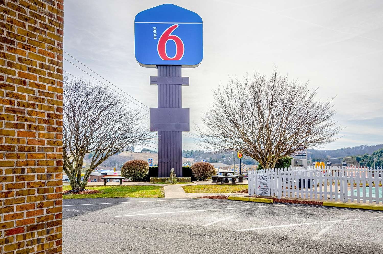 Motel 6 Hillsville, VA-官方