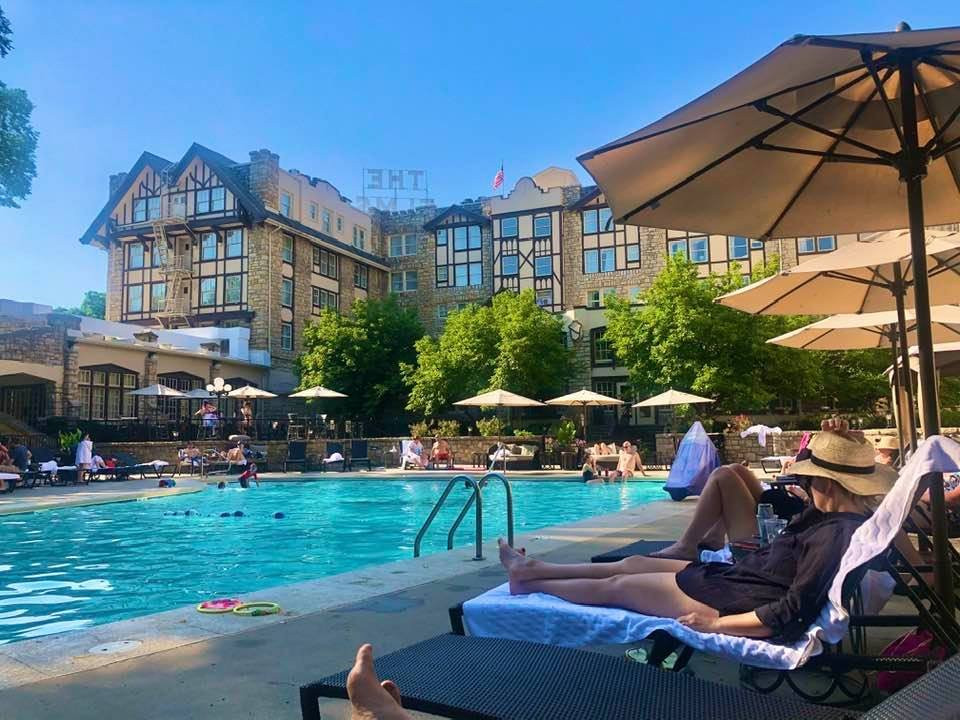 The Elms Hotel & Spa, A Destination By Hyatt Hotel主图