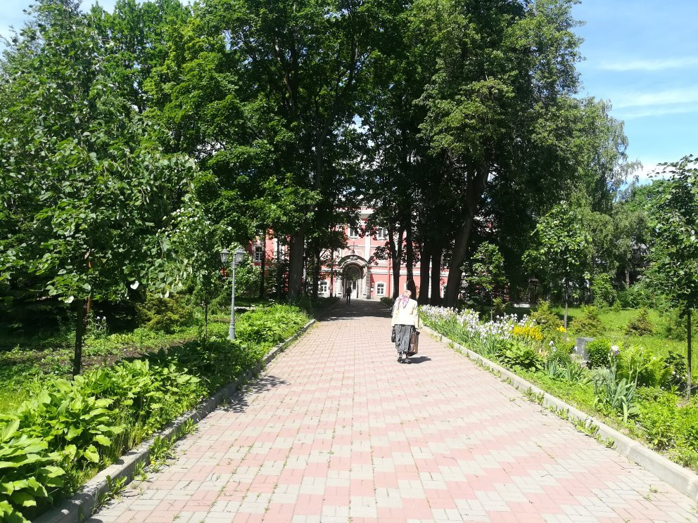 Monastery of the Holy Trinity St. Sergius Maritime Men's Deserts景点图片