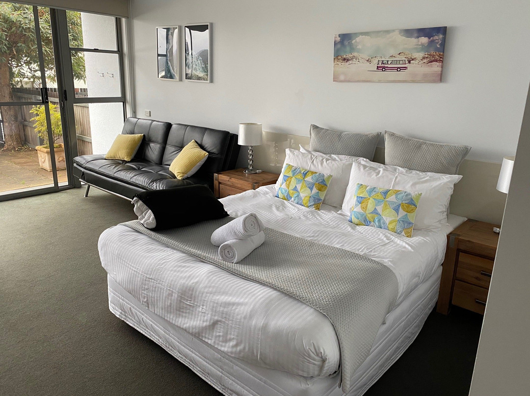 洛恩湾景舒适酒店主图