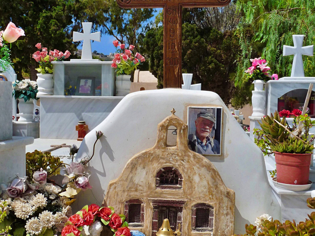 Ierós Naós Panagías Episkopís Thíras-Moni Profitou Iliou必去景点