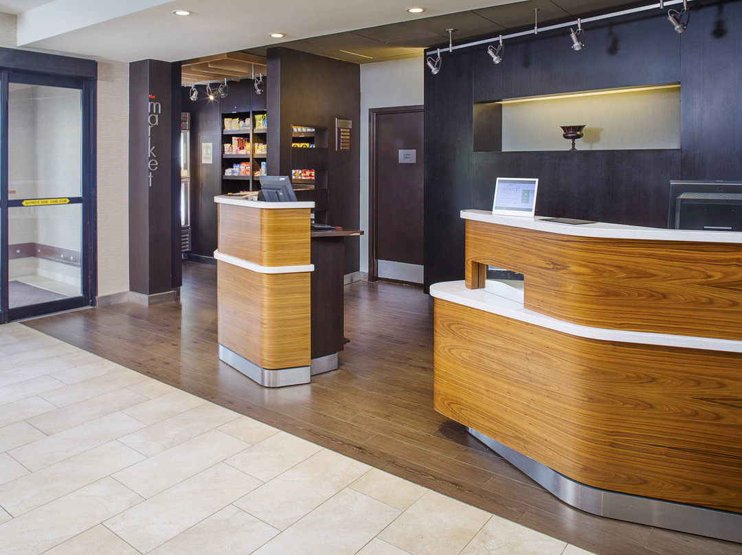 Courtyard by Marriott Richmond Airport主图
