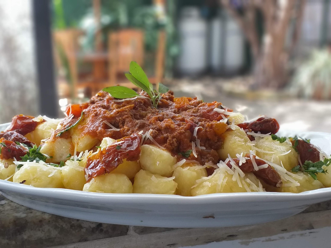 Paraguacu Paulista餐馆和美食-Casa Vilharquide