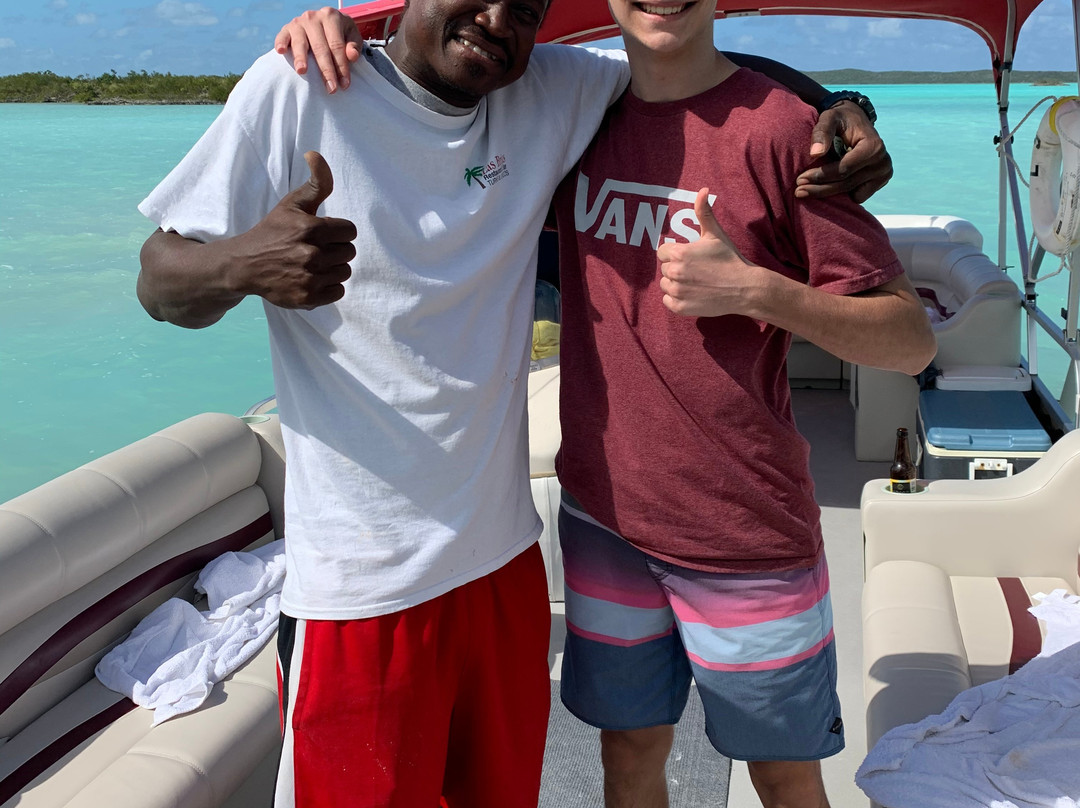 Pontoon Cruises on Chalk Sound-Five Cays Settlement必去景点