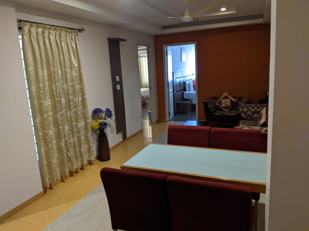 嘉鼎舒适套房公寓主图