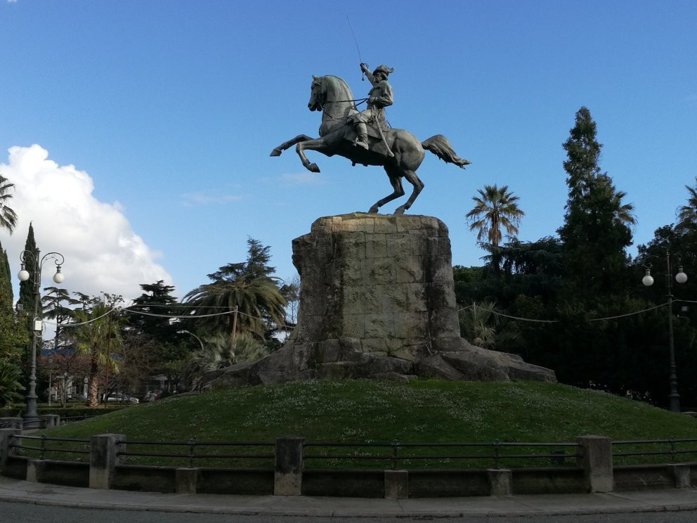 Monumento a Garibaldi-拉斯佩齐亚必去景点