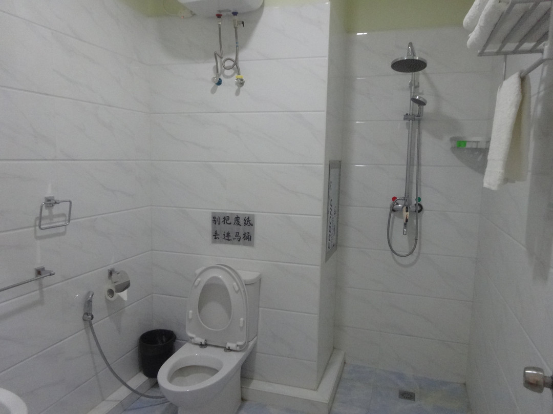 Kayah Land Hotel主图