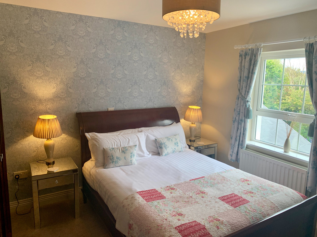 The Glen House主图