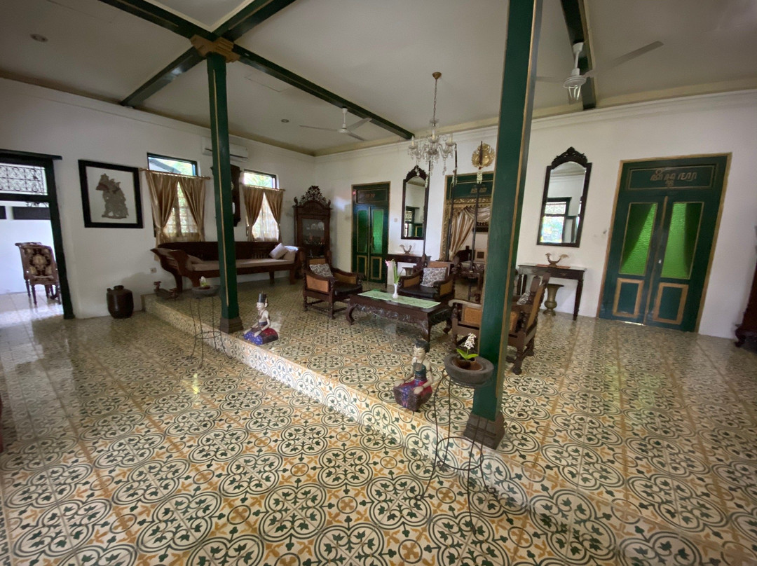 nDalem Gamelan Hotel主图