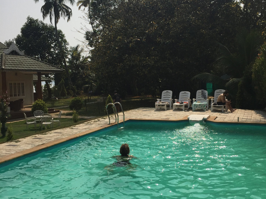 Cyrus Resorts by Tolins Hotels & Resorts主图