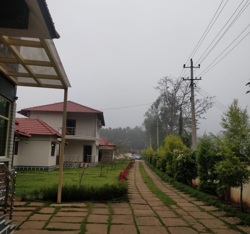 The Excellency Resort and Spa主图