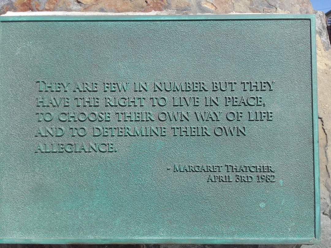 Margaret Thatcher Memorial Bust景点图片