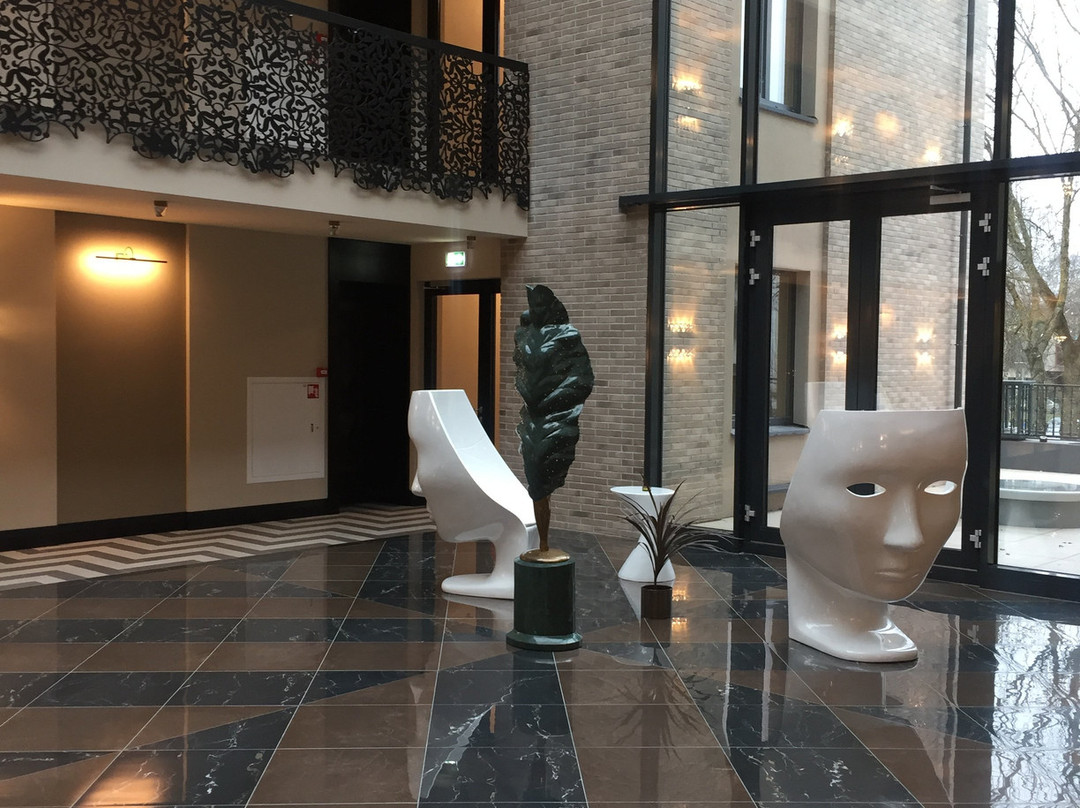 Amsterdam Plaza主图