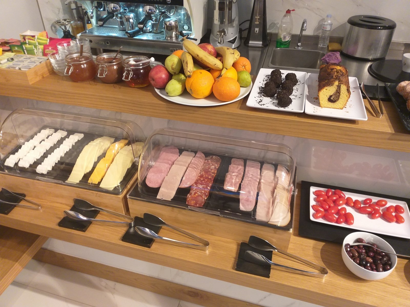 Grand Port Suites-餐饮