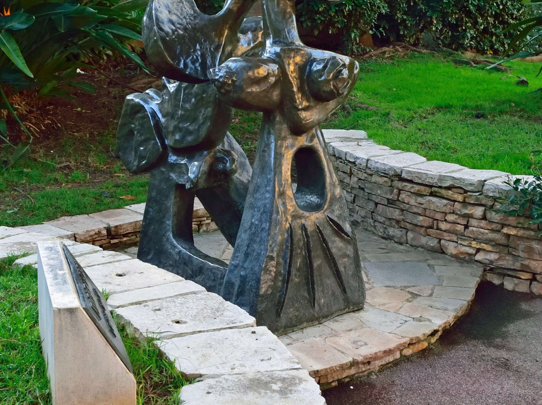 Chemin des Sculptures-丰维耶必去景点