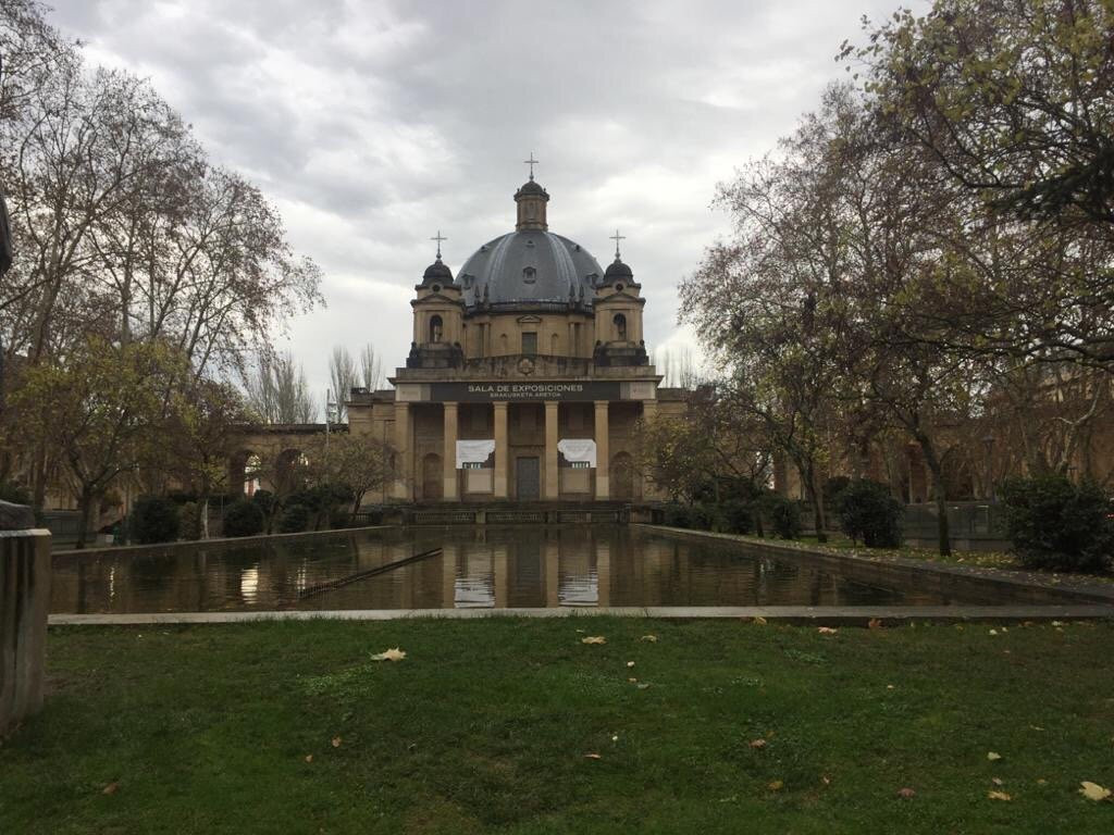 Monumento a los Caidos-潘普洛纳必去景点