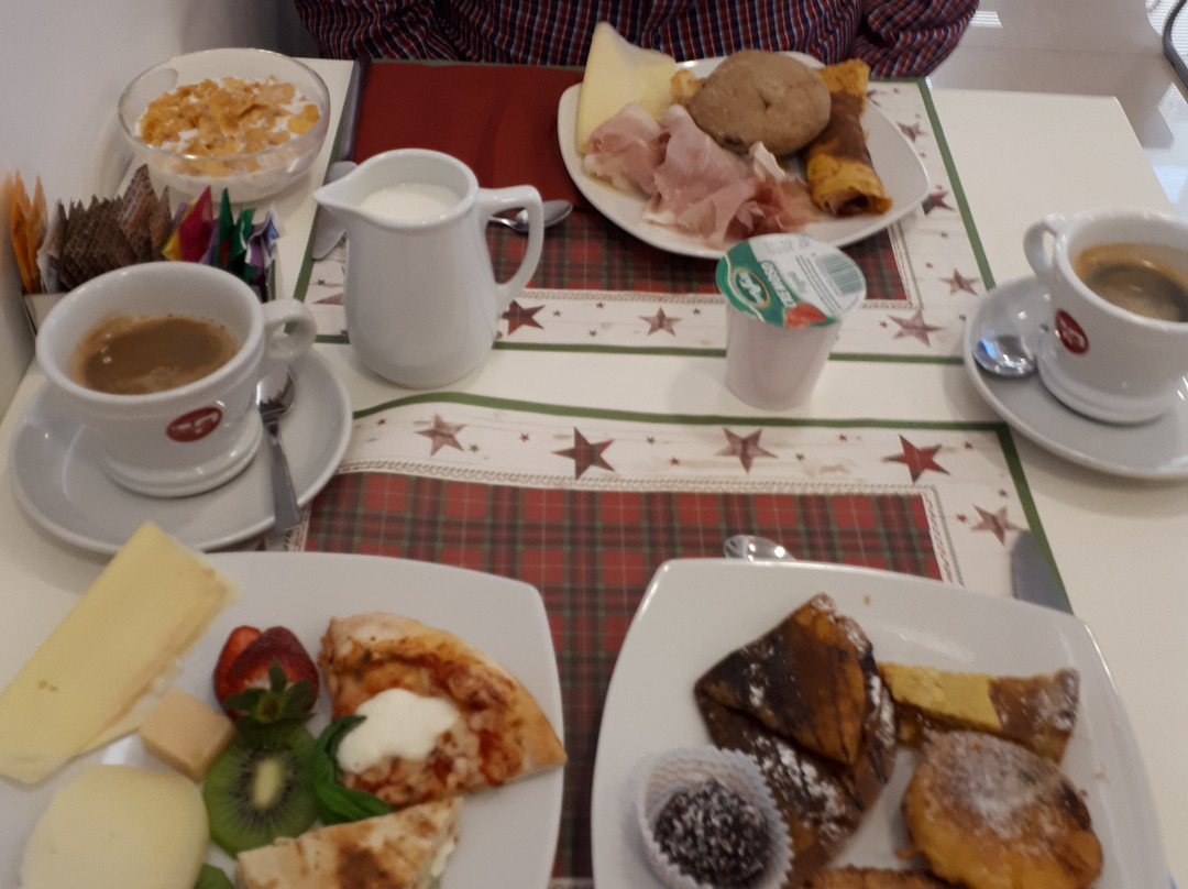 卡德国际酒店主图