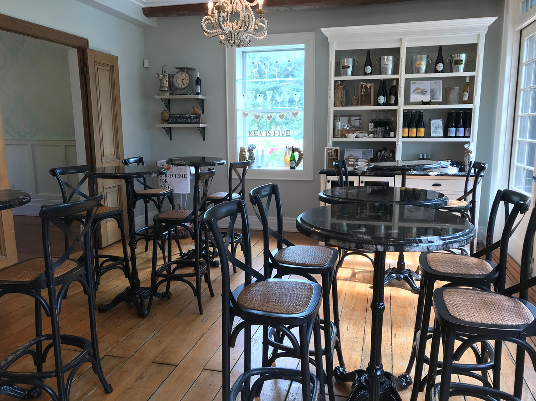 Kew Vineyards Estate Winery景点图片