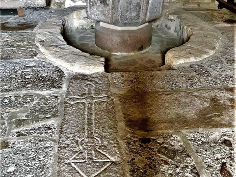 Eglise Saint-André-Exideuil必去景点