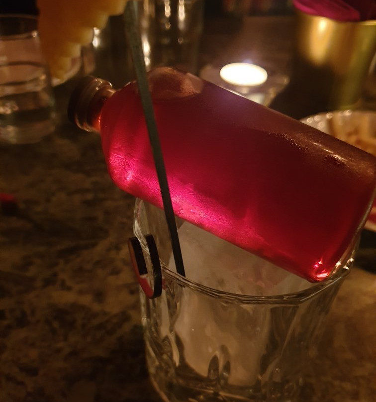 Circus Cocktail Bar-卡塔尼亚必去景点