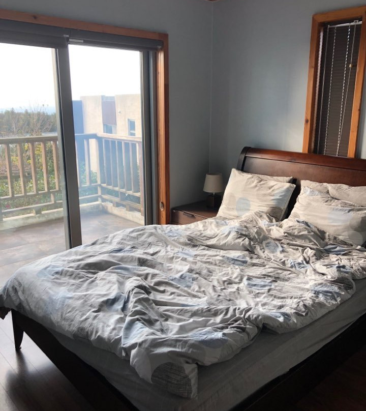 耶菊考套房酒店主图