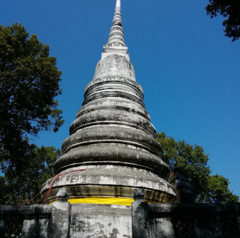 Cave Temple景点图片