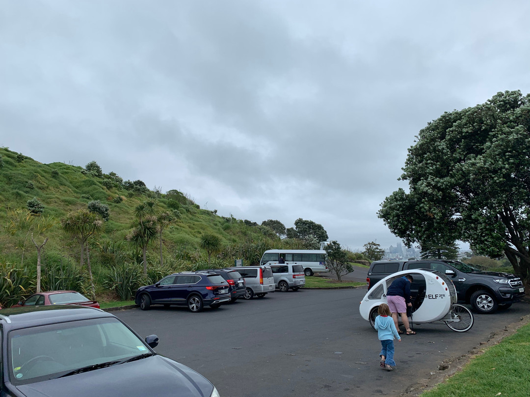 Bikes & Barbers - see-nz-德文波特必去景点