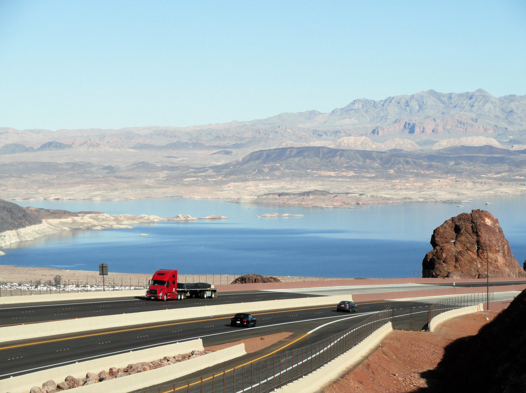Robert L Mendenhall Scenic Overlook-博尔德城必去景点