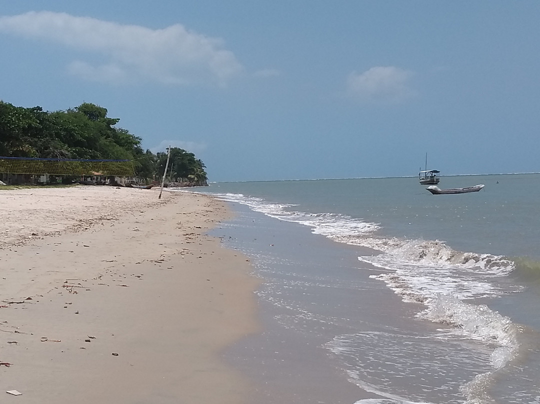 Praia de Cacha Pregos景点图片