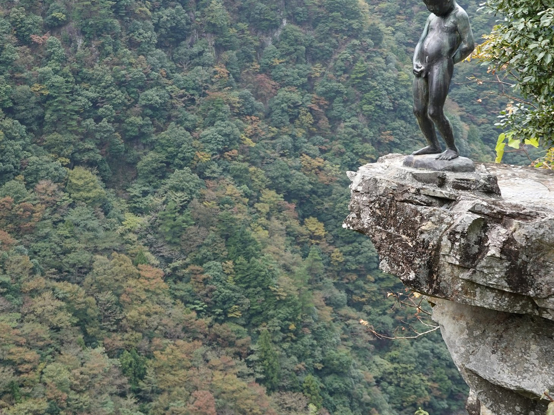 The Peeing Boy Of Iya Gorge-三好市必去景点