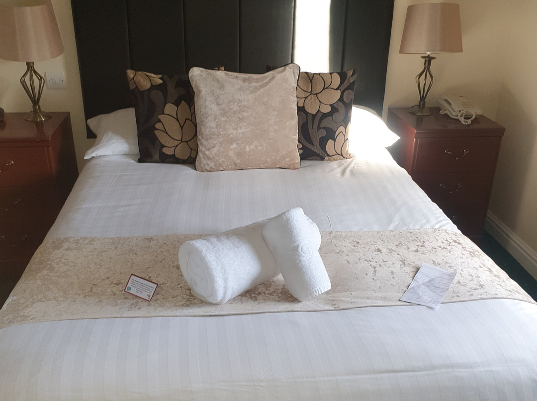 Rusland Pool Hotel主图