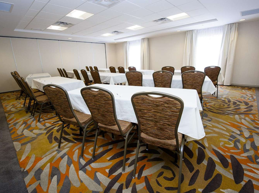 Hampton Inn & Suites by Hilton Truro主图