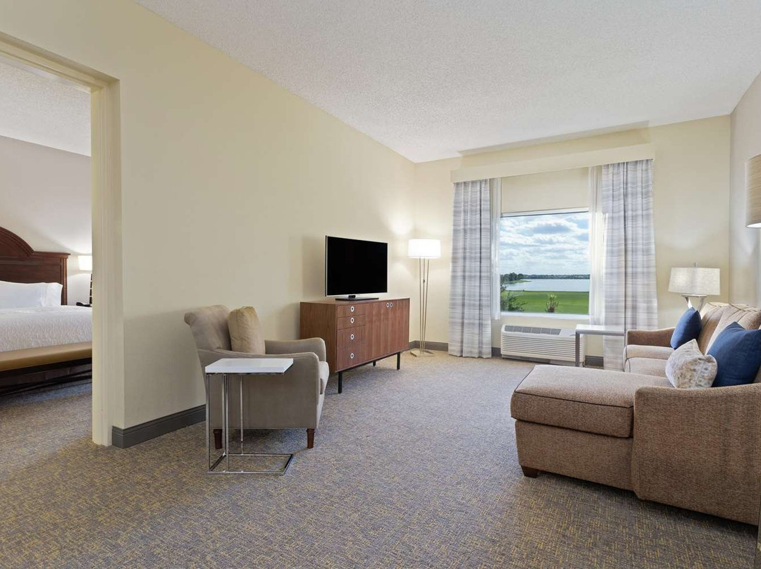 Hampton Inn & Suites Wellington主图